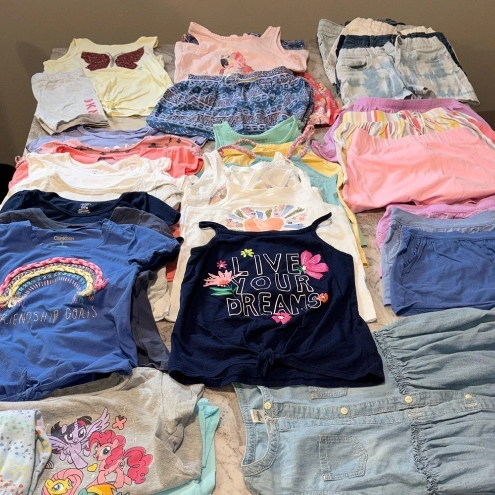 Kids Bundle Lot Matching Sets  multi color vacay summer resellers lot  7/8